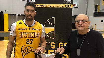 Ανακοίνωσε Αθηναίου η Προβάνς (pic)