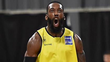 Παραμένει εκτός ο Λάκι Τζόουνς