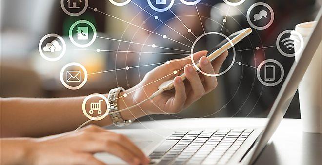 Μεγάλη αύξηση στη χρήση ίντερνετ στην Ελλάδα, αλλά παραμένει χαμηλά στην ΕΕ