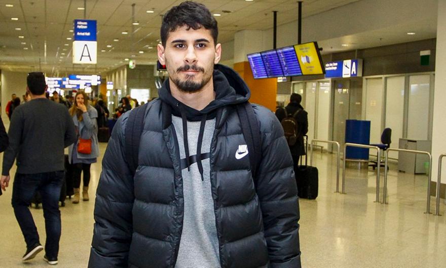 Ήρθε για τον Ολυμπιακό ο Ζιλ Ντίας (pics)