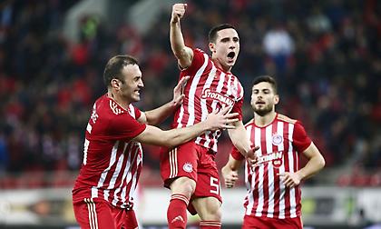 Ο Μπάμπης Χριστόγλου σχολιάζει την άνετη πρόκριση του Ολυμπιακού επί της Ξάνθης (video)