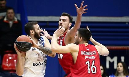 Προβλήματα με Γιάνκοβιτς, Λοβ στον Χολαργό