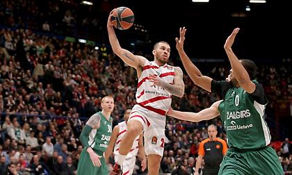 Διπλή νίκη της Αρμάνι επί της Ζαλγκίρις!