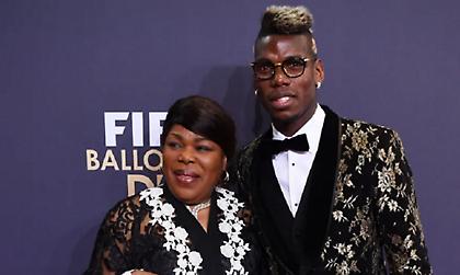 Ο Πογκμπά έβαλε τη μαμά του να κάνει Dab! (vid)