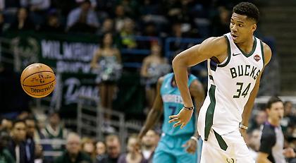 Η αρχηγική εμφάνιση του Αντετοκούνμπο