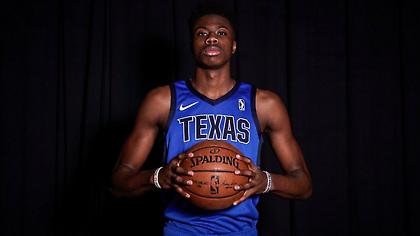 Εντυπωσιακή εμφάνιση από Κώστα Αντετοκούνμπο στην G League (video)