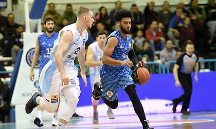 Έβγαλε τα… μάτια του ο Κολοσσός και βυθίστηκε κι άλλο!