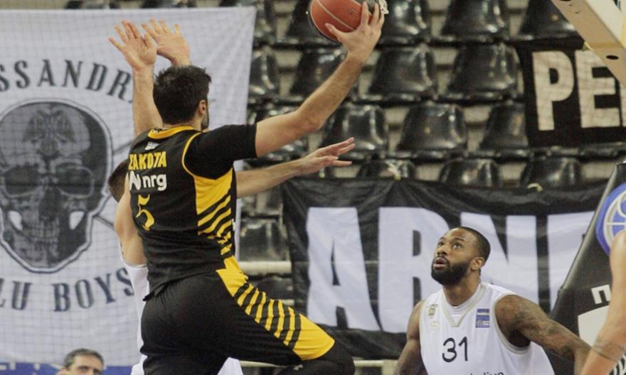 Με ενέσεις έπαιξε στην Πυλαία ο Σάκοτα