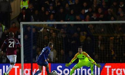 «Ξέρανε» τη Γουέστ Χαμ η Γουίμπλεντον