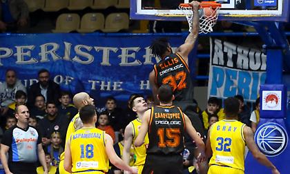 «Μάγκας» Προμηθέας, πέτυχε διπλό… τετράδας στο Περιστέρι!