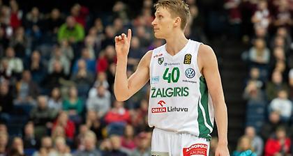 Άνετη νίκη παρά τις απουσίες για Ζαλγκίρις