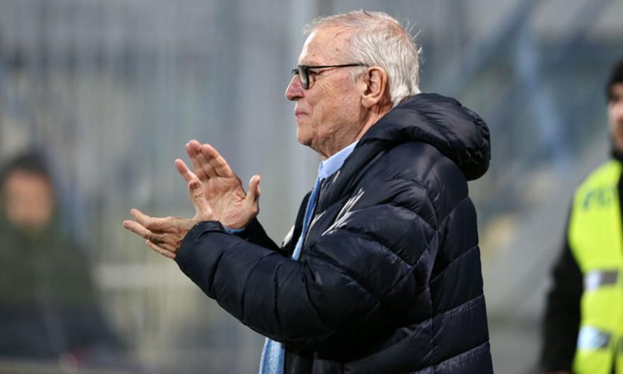 Σάββας: «Είδαμε χθες μικτή χάντμπολ-ποδοσφαίρου, έδωσα συγχαρητήρια στους διαιτητές»