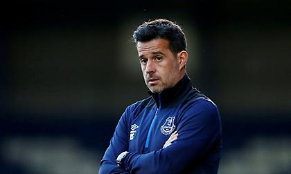 Τρίζει η καρέκλα του Μάρκο Σίλβα στην Έβερτον