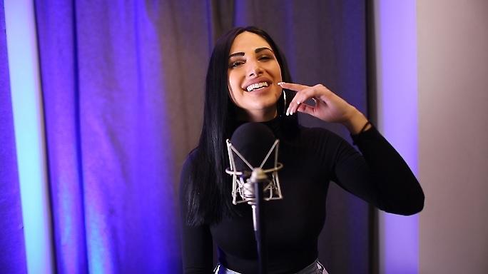 Λένα Ζευγαρά: Backstage από το live unplugged της στο στούντιο