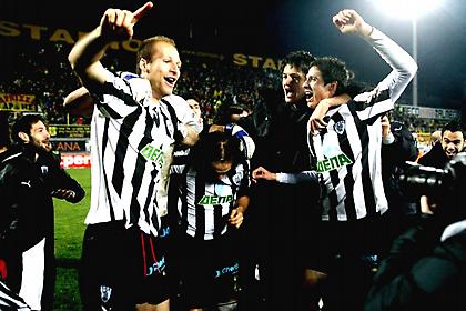 Άρης-ΠΑΟΚ 8-9 πέν.: Ένα… ατελείωτο ντέρμπι σε (ασπρό)μαυρο φόντο