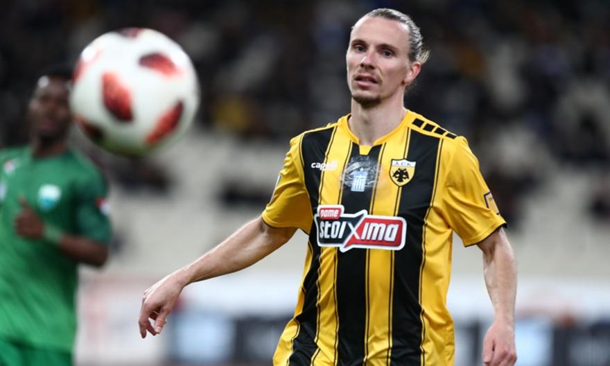 Χουλτ: «Δεν είμαστε χαρούμενοι με την εμφάνιση στο δεύτερο ημίχρονο»