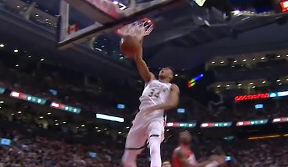 Air… Giannis στην κορυφή του Top 5 (video)