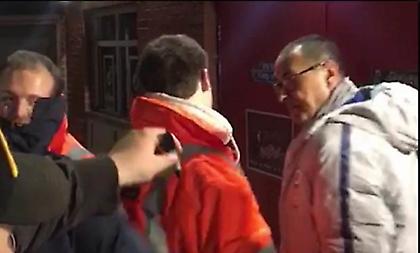 Η αντίδραση του Σάρι στο «κράξιμο» των οπαδών δεν είναι αυτή που περιμένεις