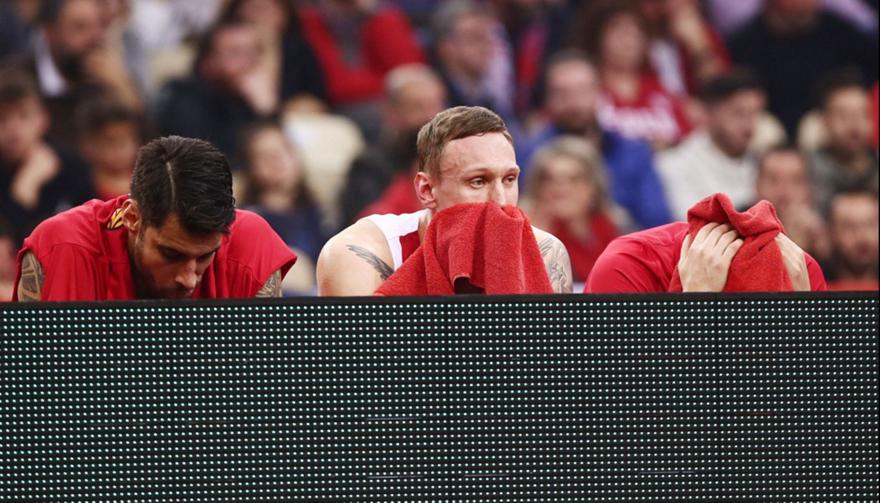 «Παίκτες από καφενείο - Φταίει ο Μπλατ»