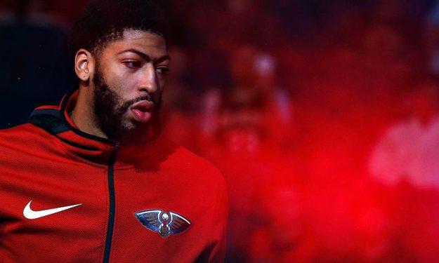 Ο μπαμπάς του Ντέιβις ξεκαθαρίζει: «Δεν θέλω ο γιος μου να πάει στους Σέλτικς»!