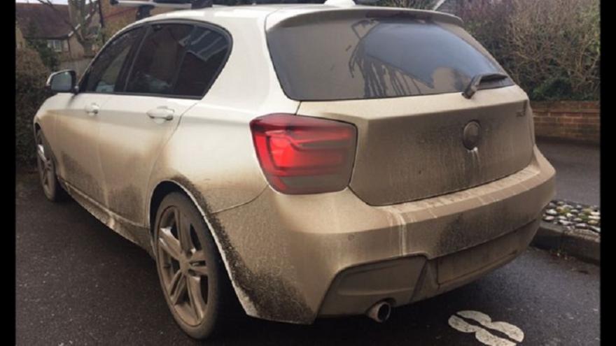 Άφησες το αυτοκίνητό σου άπλυτο για μέρες; Δες τι μπορεί να πάθεις