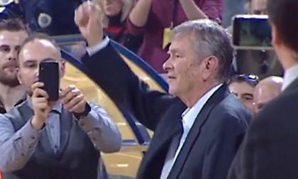 Βραβεύτηκε, αποθεώθηκε και συγκινήθηκε ο Ιωαννίδης: «Μόνο Άρης» (video)