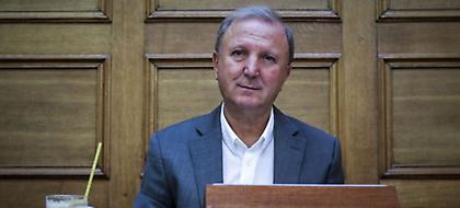 Παπαδόπουλος (ΣΥΡΙΖΑ): Μόνο με συναίνεση αλλαγή στον κανονισμό-Αλλιώς είναι συναλλαγή με τον Καμμένο