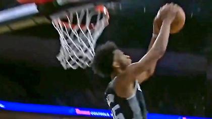 Τι έκανε ο Μπάγκλεϊ! Alley oop κάρφωμα με περιστροφή 360 μοιρών (video)