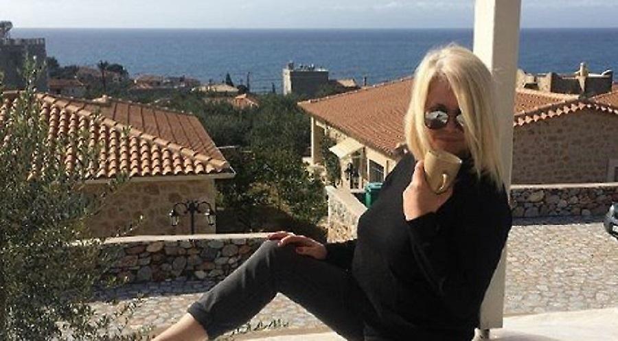 Ρούλα Κορομηλά: «Χαμός» στο internet με τη φωτογραφία από το μακρινό παρελθόν που ανέβασε