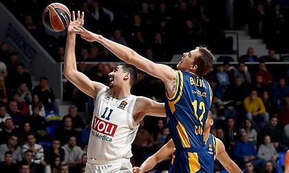 Μπιτάτζε: Ο νεαρός ψηλός που κάνει την Ευρώπη να παραμιλά! (videos)