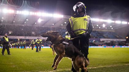 Συνελήφθη οπαδός για τα επεισόδια στο Μίλγουολ-Έβερτον