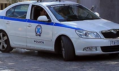 Ληστεία σε τράπεζα στα Μέγαρα: Γκρέμισαν την πόρτα με αμάξι για να εισβάλουν