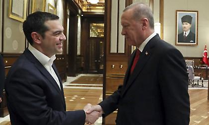 Συνάντηση Τσίπρα-Ερντογάν: «Χαμός» στο Twitter-Τα σχόλια για το… φέρετρο (pics)