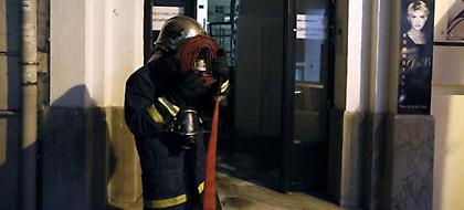 Τριπλή εμπρηστική επίθεση σε Καισαριανή και Γαλάτσι τα ξημερώματα