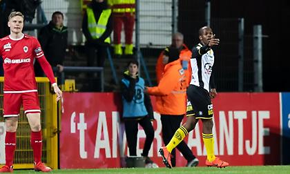 «Φρέναρε» την Αντβέρπ η Λόκερεν