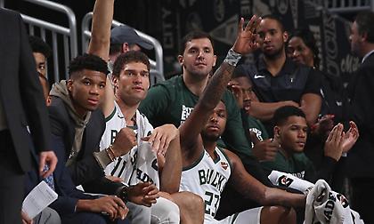 Δεν μπορούν χωρίς τον Γιάννη οι Μπακς (video)