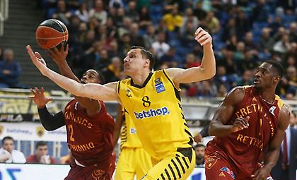 Η... γενέθλια φωτογραφία του Ματσιούλις (pic)