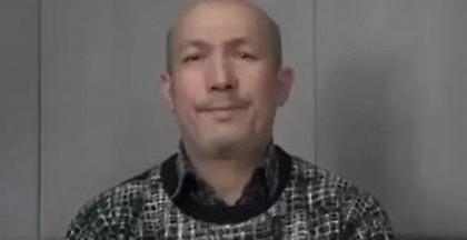 Ζωντανός ο διάσημος Ουιγούρος μουσικός σύμφωνα με κινεζικό βίντεο (vd)