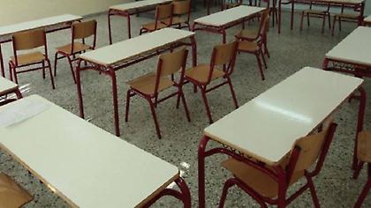 Μαθήτρια στην Πάτρα είπε σε καθηγητή «μην μας σκοτίζεις τα αρ...» και έπεσε ξύλο (vid)