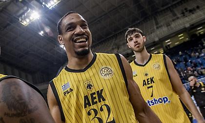 Με Χάντερ στη Βραζιλία η ΑΕΚ