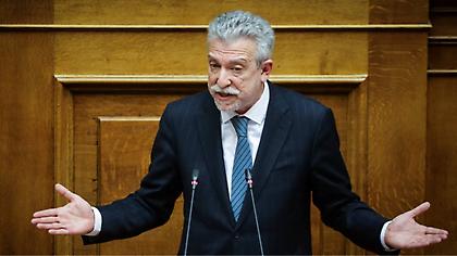 Ο Κοντονής «αδειάζει» Μαξίμου για το Σύνταγμα