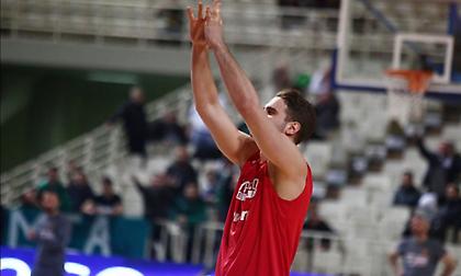 Έκανε… καρδούλες στους οπαδούς του Παναθηναϊκού ο Μπόγρης! (pics)