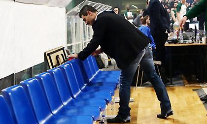 Ο Γιαννακόπουλος άφησε… κόκκινο εσώρουχο στον πάγκο του Ολυμπιακού! (pic)