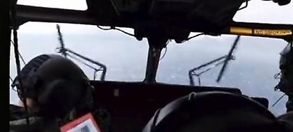 Ελικόπτερο του ΕΚΑΒ παλεύει με την κακοκαιρία -Αεροδιακομιδή που κόβει την ανάσα (video)