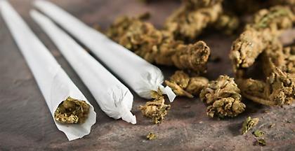 Έρευνα: Οι έφηβοι που καπνίζουν μαριχουάνα κινδυνεύουν με κατάθλιψη