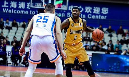 Μπόμπι Μπράουν: Την είδε… διαγωνισμό τριπόντων στην Κίνα