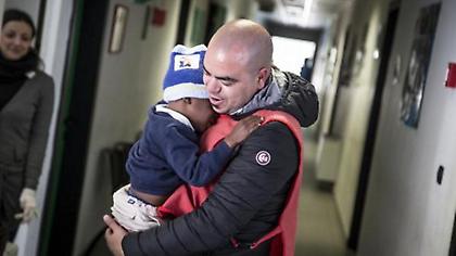 Save the Children: Οι πόλεμοι σκοτώνουν πάνω από 100.000 μωρά κάθε χρόνο