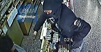 Θεσσαλονίκη: Αποζημίωσαν τα θύματα ληστειών του τοξικομανή γιου τους