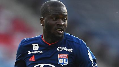 Κοιτάζουν τον Ντομπελέ τα «μεγαθήρια» της Αγγλίας