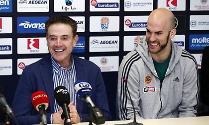 Πιτίνο: «Το παιχνίδι είναι μεγαλύτερο από τον Παναθηναϊκό και τον Ολυμπιακό, πρέπει να το σέβεσαι»